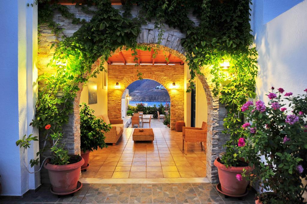 Karkisia Hotel Αιγιάλη Δωμάτιο φωτογραφία